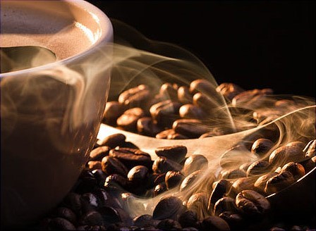 Почему употребление большого количества кофе вредно: основные причины и последствия